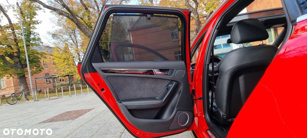 Audi A4 Avant 2.0 TDI DPF clean diesel quattro S tronic S line Sportpaket - 21