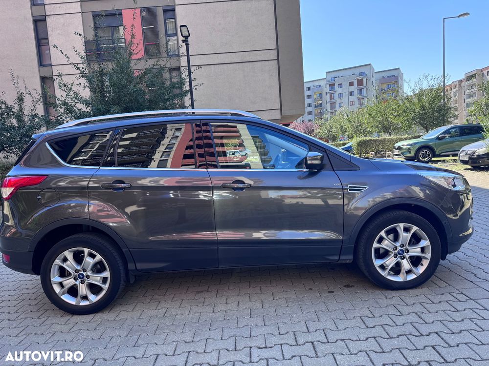 Ford Kuga 1.5 EcoBoost 2x4 Titanium - 19