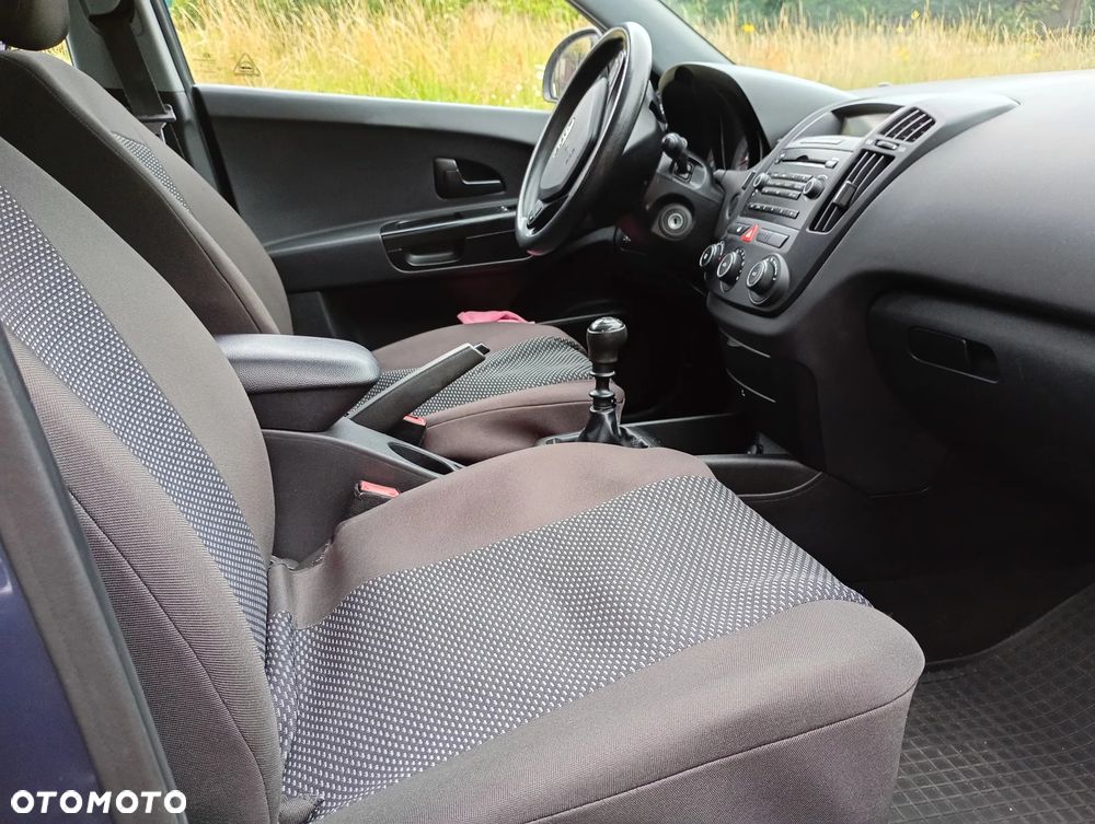 Kia Ceed 1.6 Crdi Comfort - 4