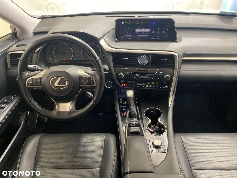 Lexus RX - 12