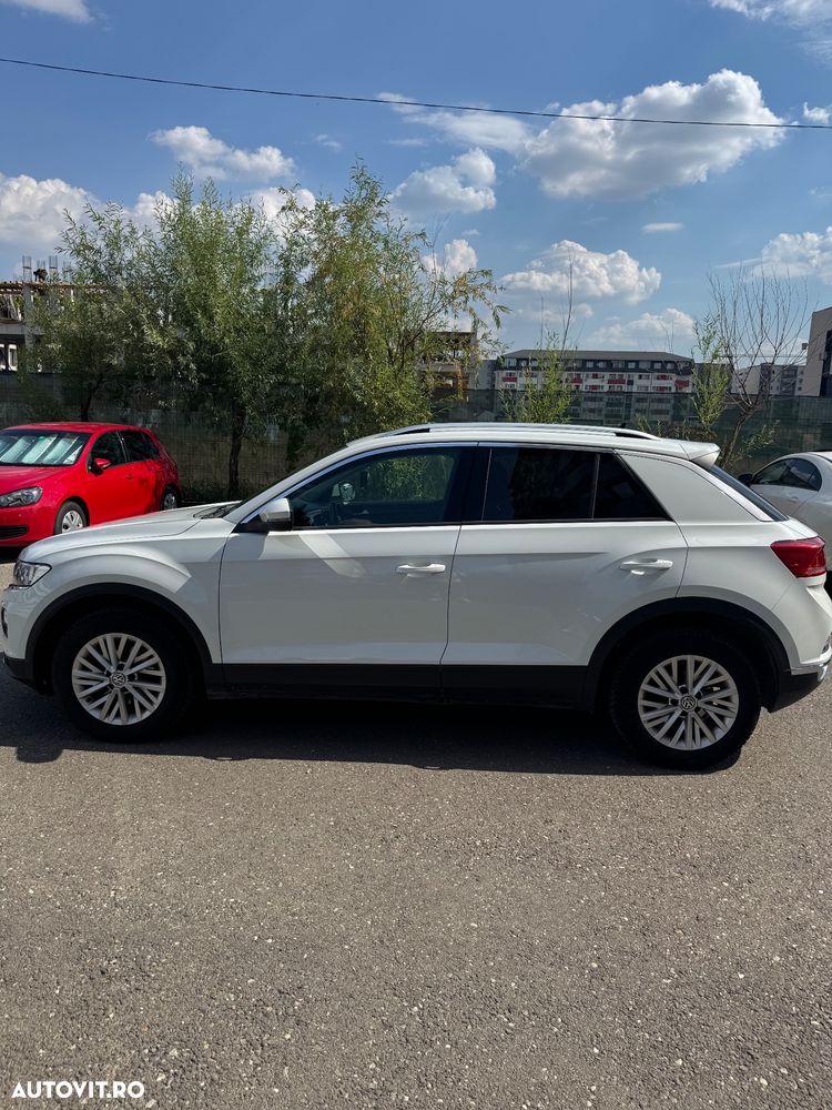 Volkswagen T-Roc - 3