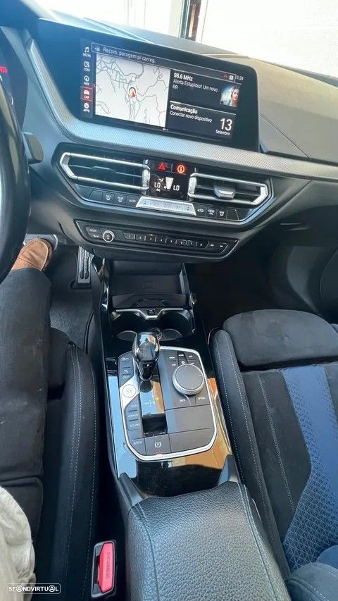 BMW 120 d Pack Desportivo M - 7