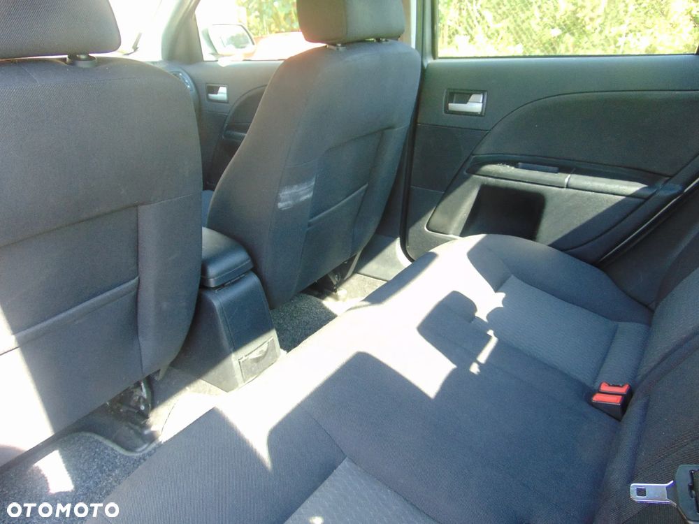 Ford Mondeo 2.0 TDCi Trend - 3