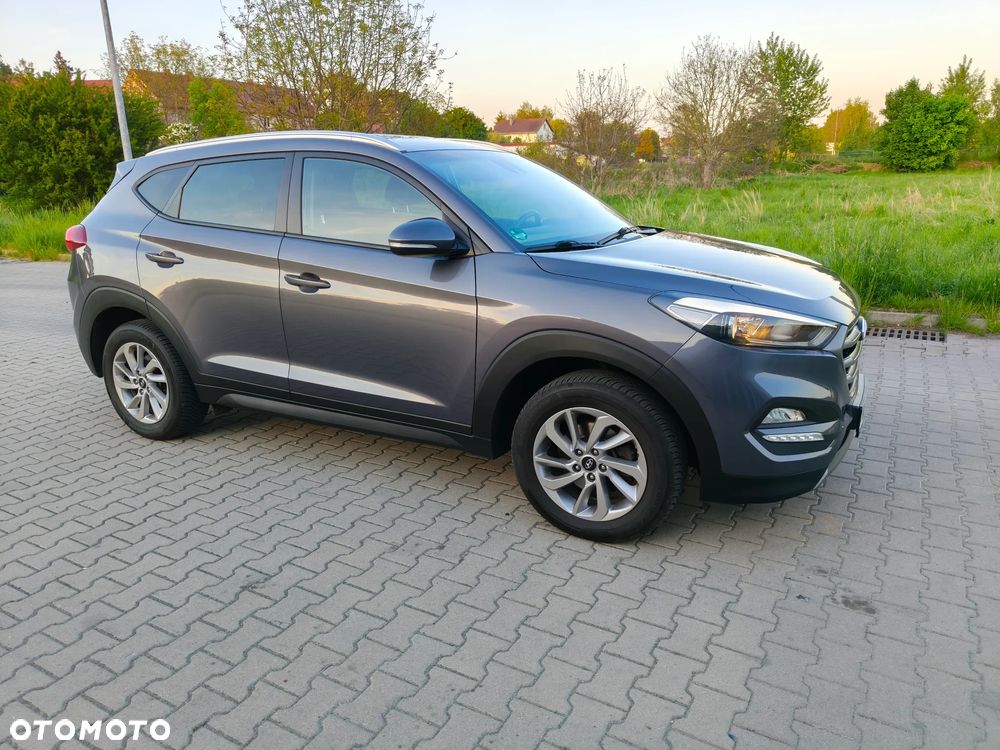 Hyundai Tucson blue 1.7 CRDi 2WD Passion - 11
