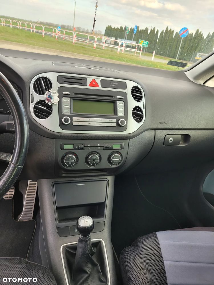 Volkswagen Golf - 8