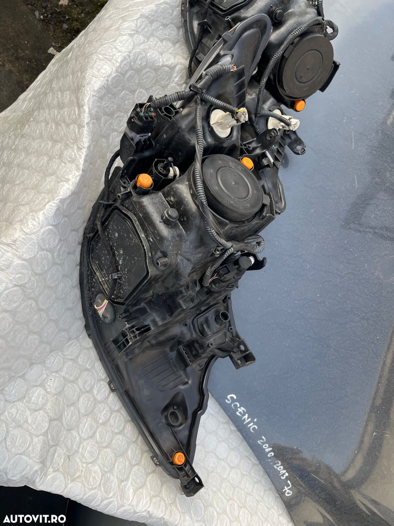 Set Faruri fara xenon Toyota auris 2014 - 8