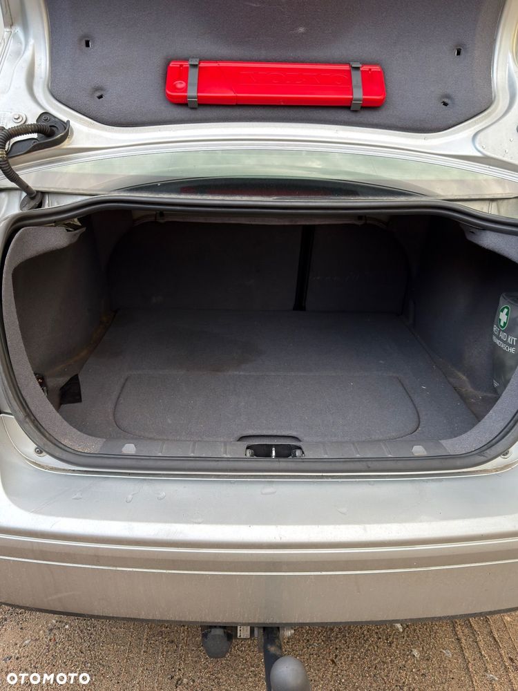Volvo S40 2.0D - 10