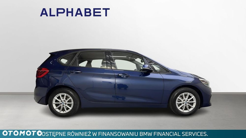 BMW Seria 2 218d - 8