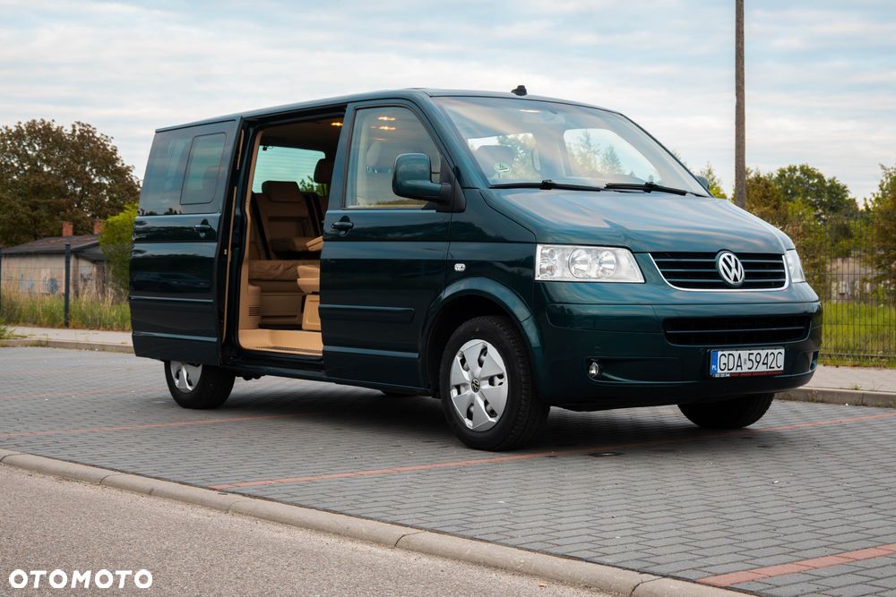Volkswagen Multivan - 5