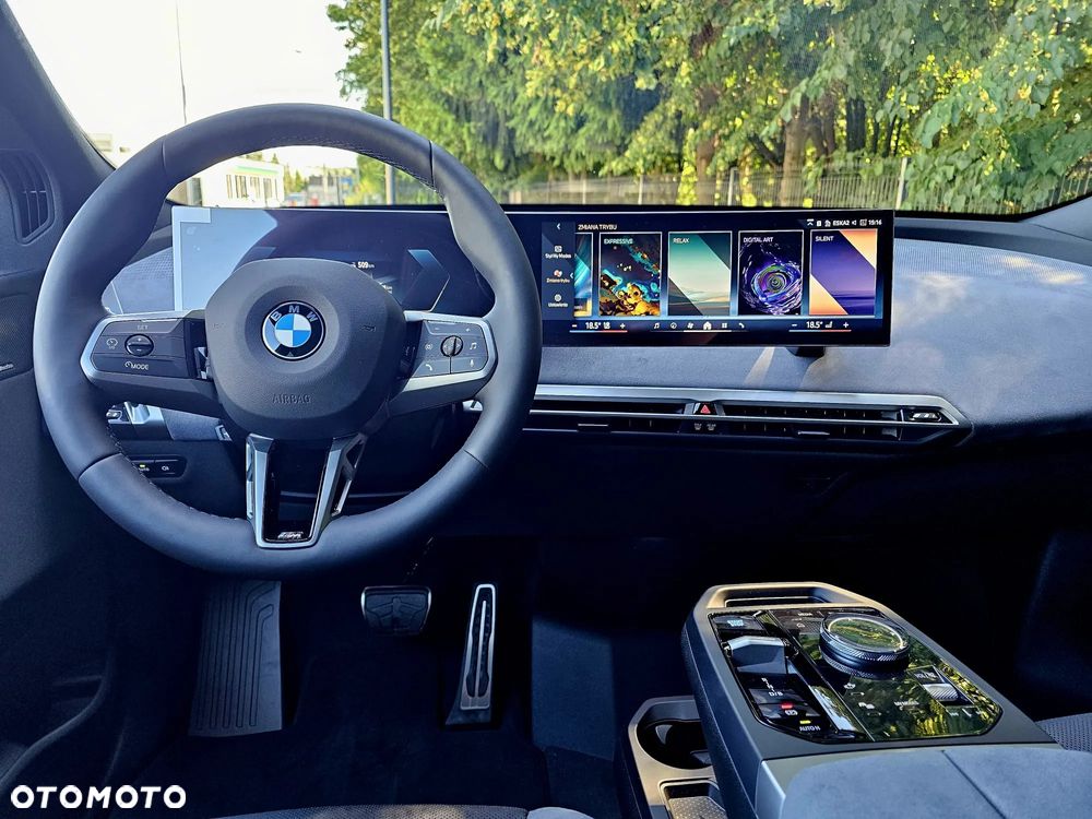 BMW iX xDrive45 100.6kWh - 19