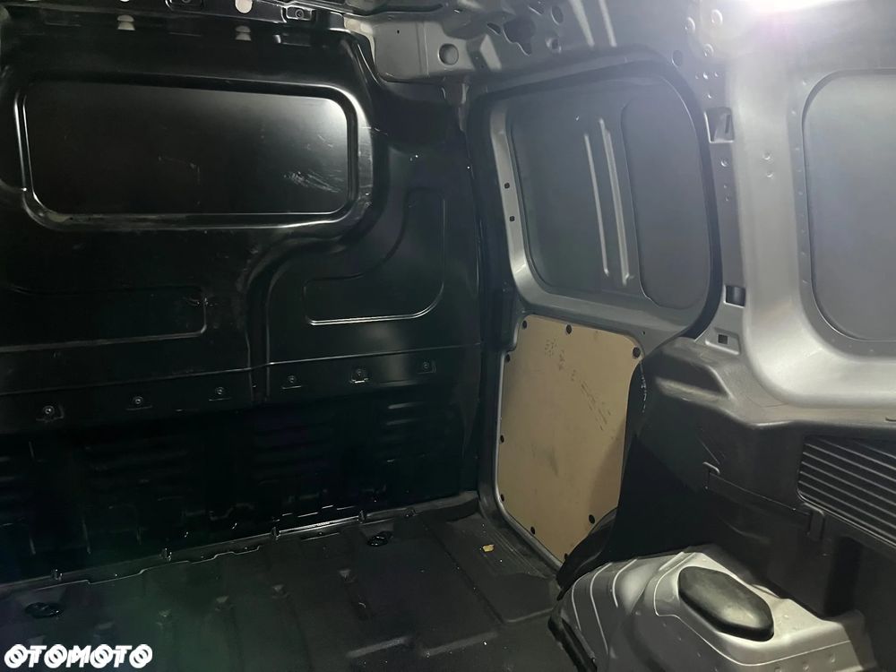 Ford Transit Courier MCA 1.0 EcoBoost 100 KM EURO 6.2 Manualna Trend - 7