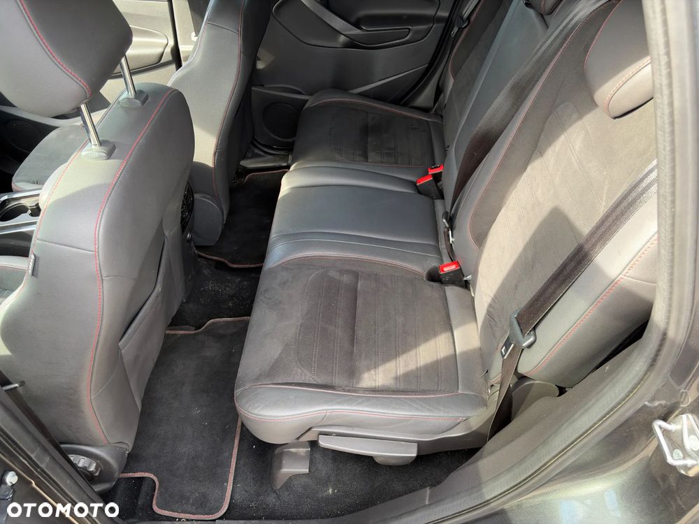 Ford Kuga - 25