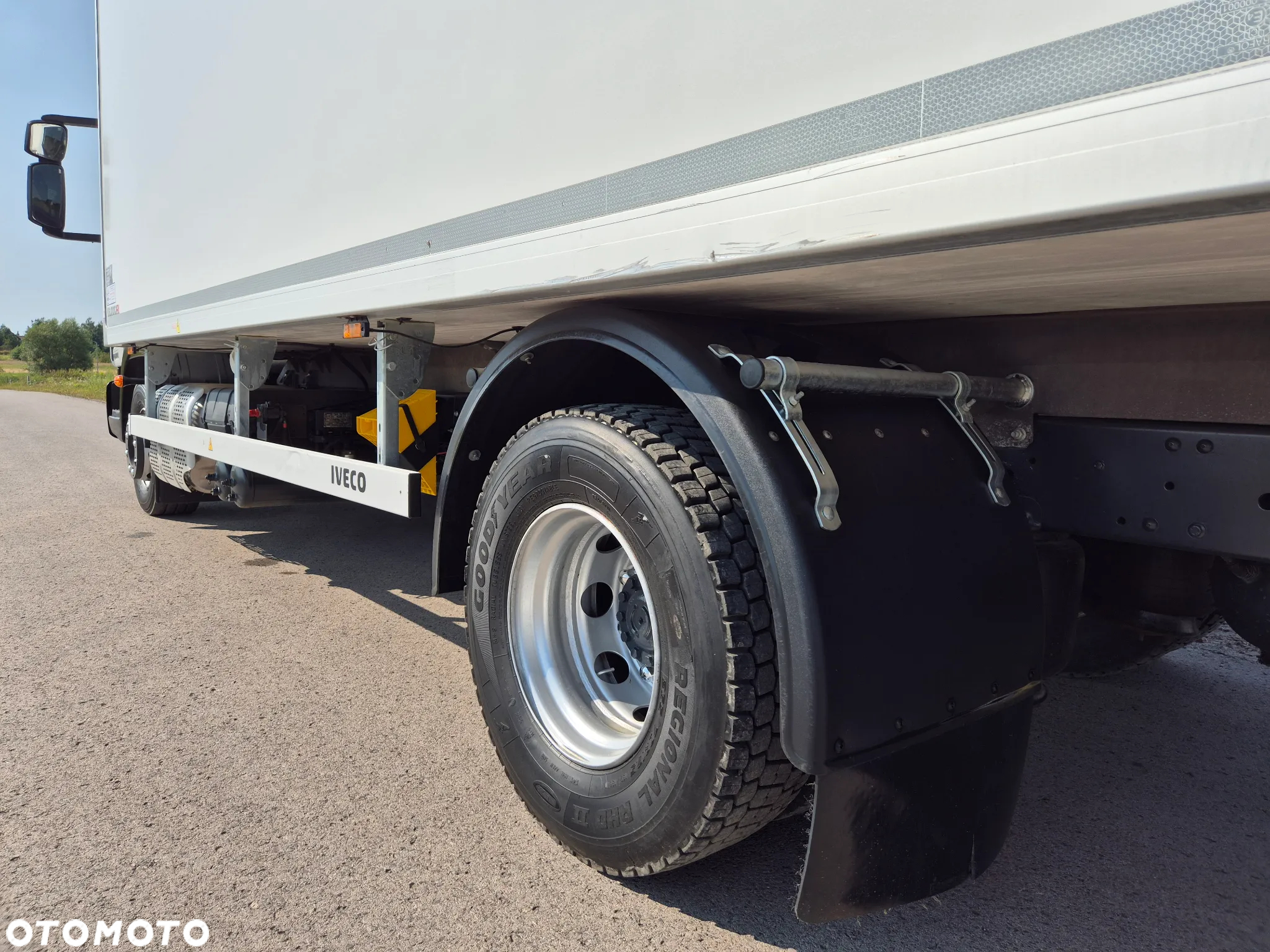Iveco EUROCARGO 120-190L LIFT EURO6 CHŁODNIA CARRIER XARIOS 600MT - 24