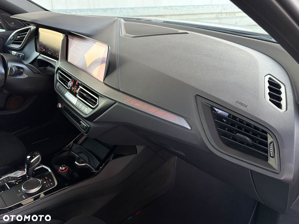 BMW Seria 1 M135i xDrive - 38