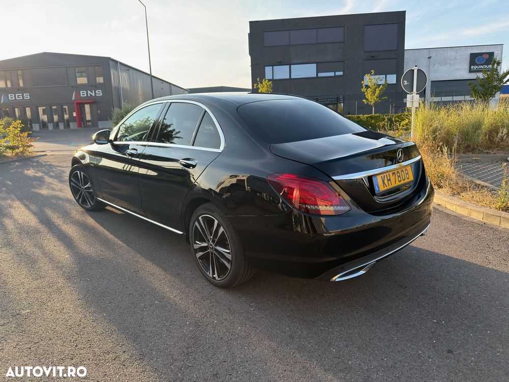Mercedes-Benz C - 4