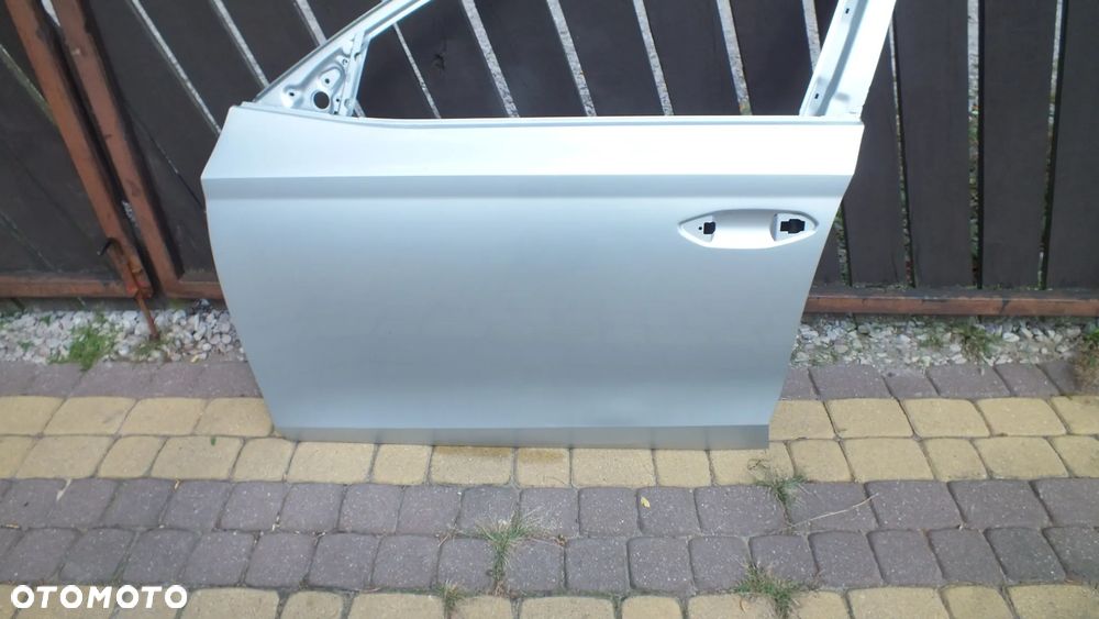 Srzwi przednie lewe Skoda Octavia IV - 2