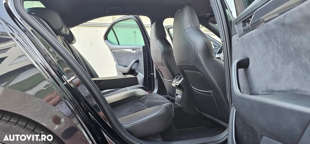 Skoda Superb 2.0 TDI DSG Sportline - 15