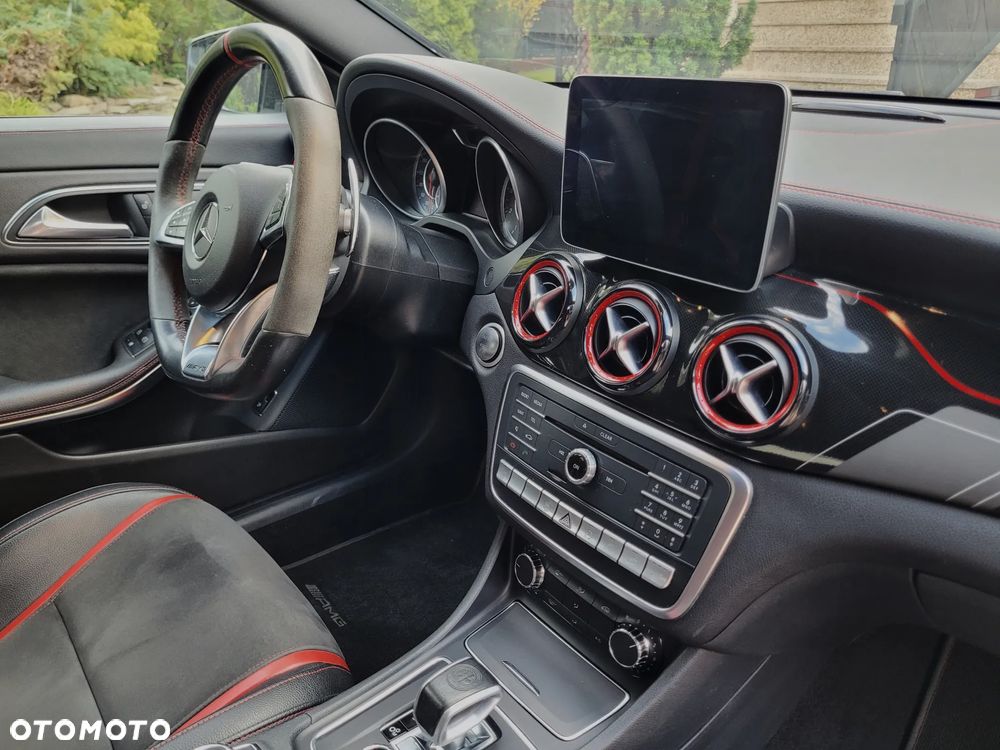 Mercedes-Benz CLA AMG 45 4Matic AMG Speedshift DCT 7G - 14