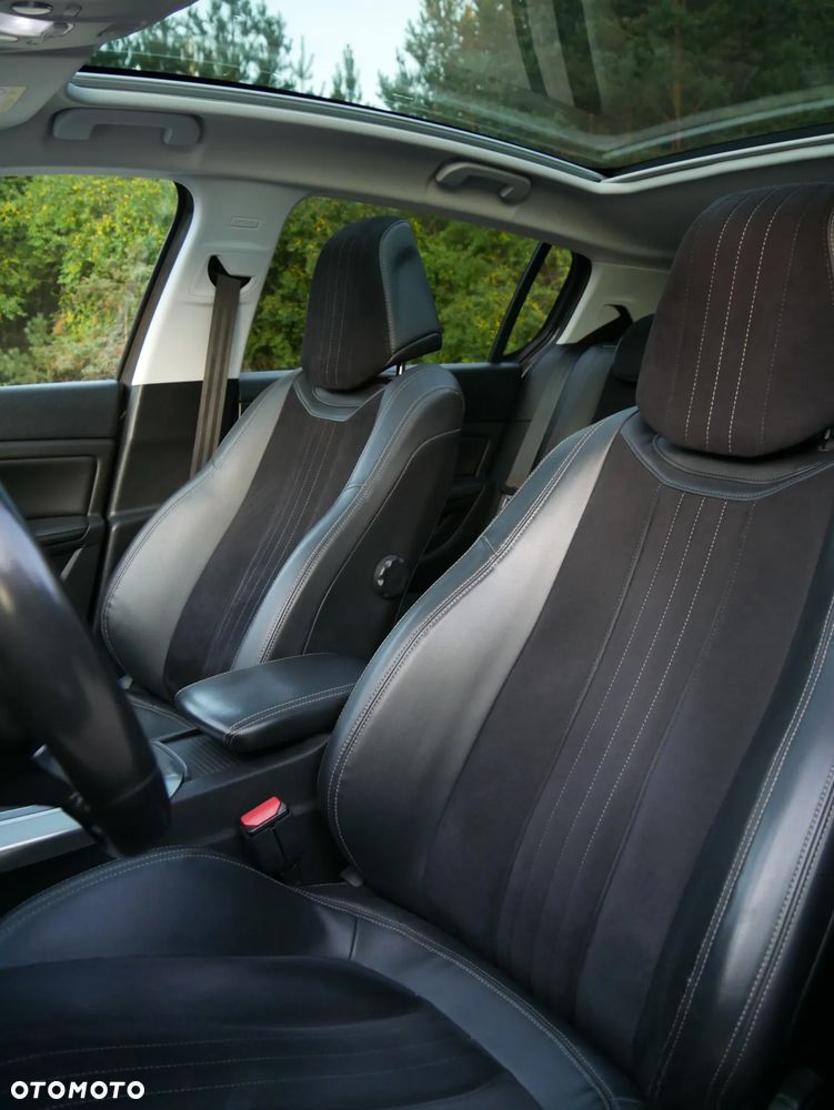 Peugeot 308 1.6 e-HDi Allure S&S - 32