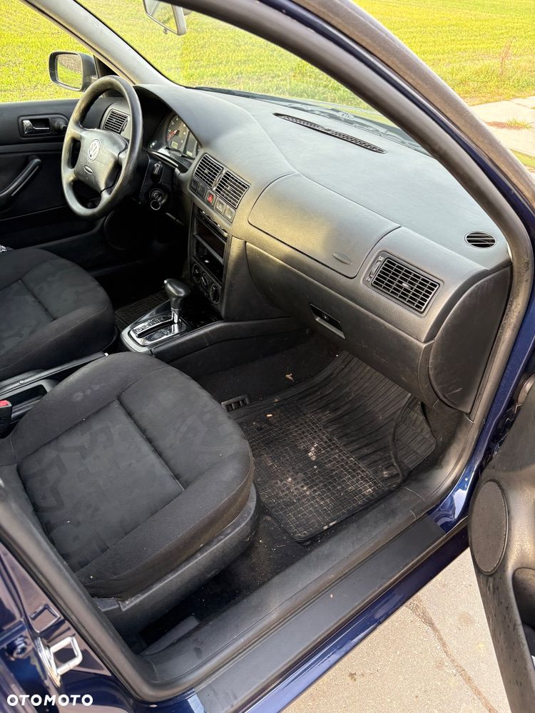 Volkswagen Golf - 13