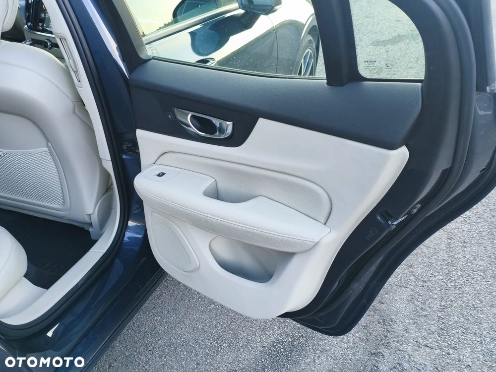 Volvo S60 T5 Geartronic Momentum - 24
