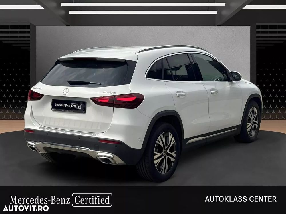Mercedes-Benz GLA 220 4MATIC MHEV - 6
