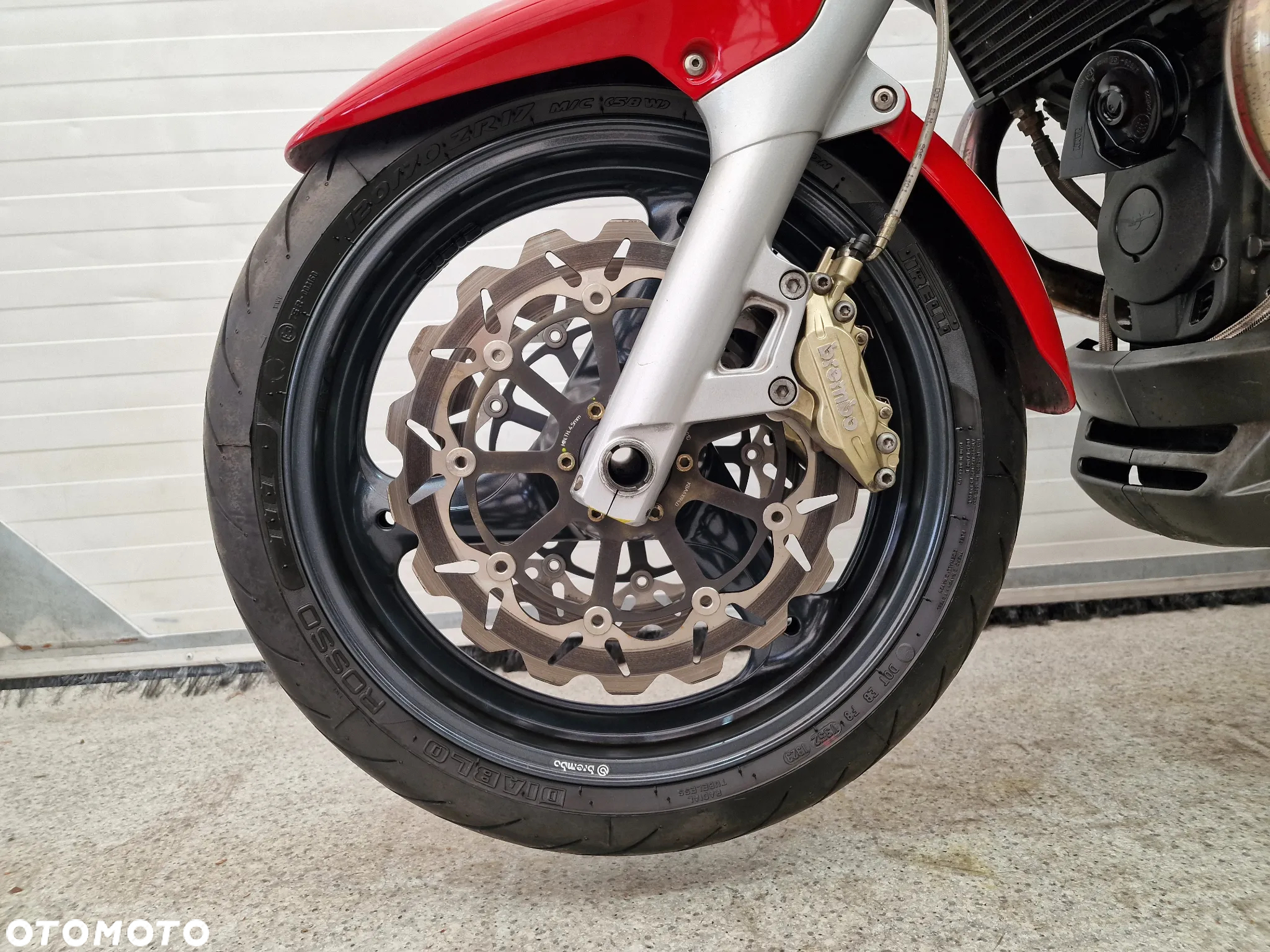 Moto Guzzi Breva - 10