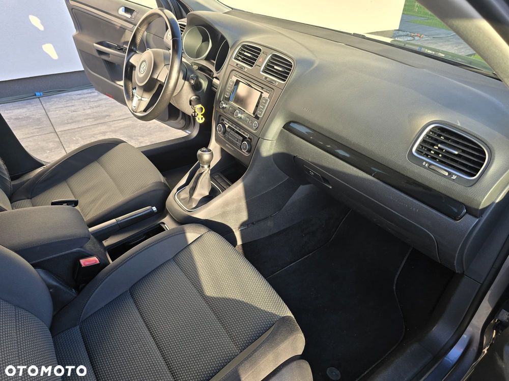 Volkswagen Golf - 9