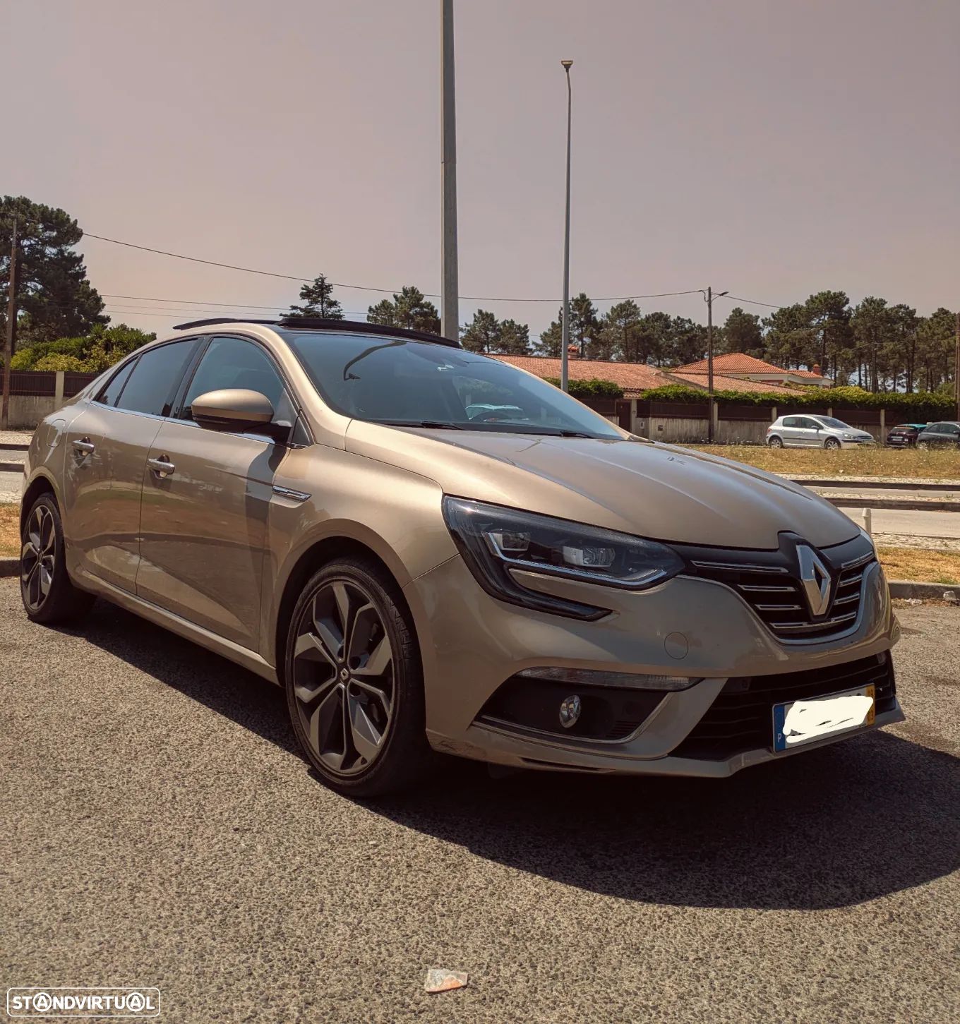 Renault Mégane Grand Coupe 1.5 Blue dCi Executive - 1