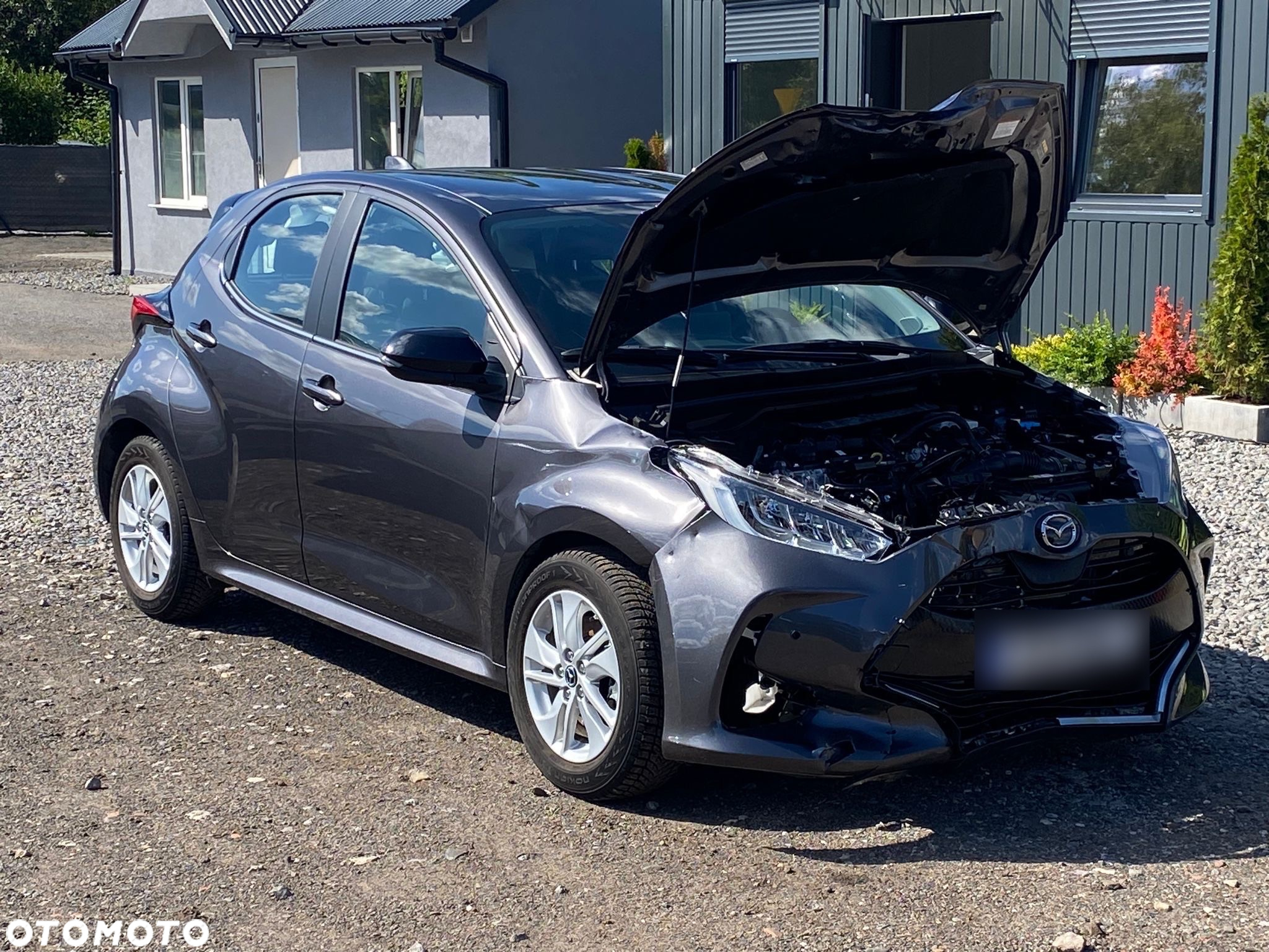 Mazda 2 Hybrid - 4