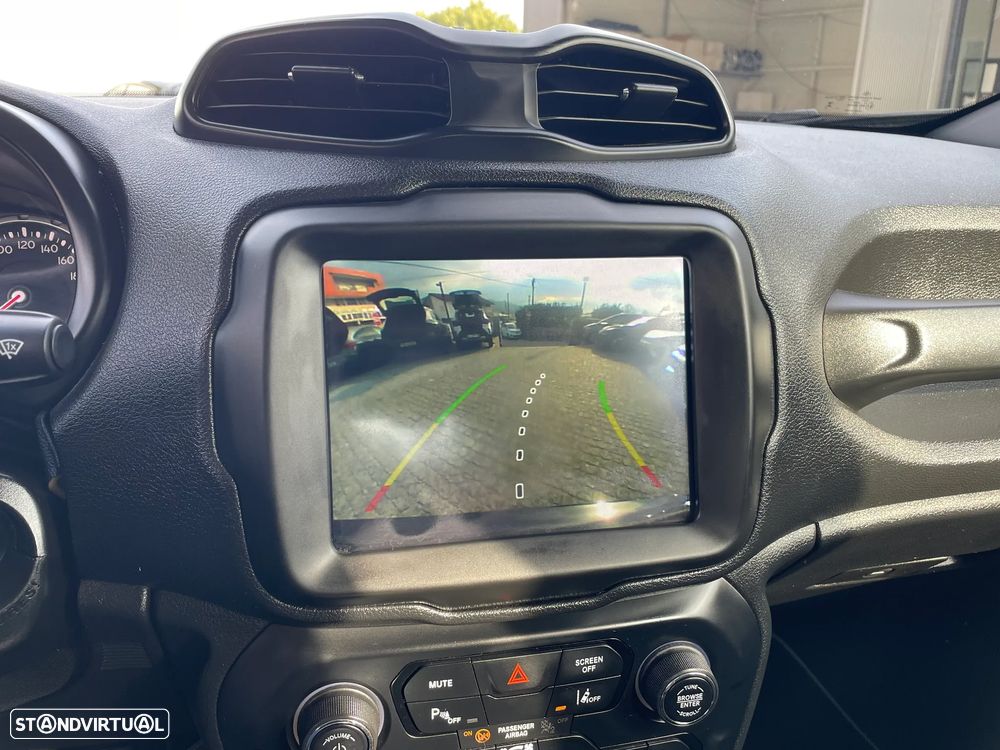 Jeep Renegade 1.0 T Limited - 37