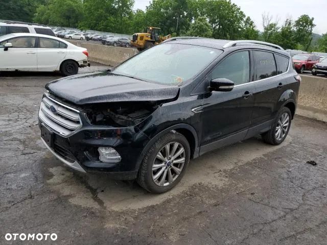 Ford Escape 2.0 EcoBoost AWD Titanium - 3