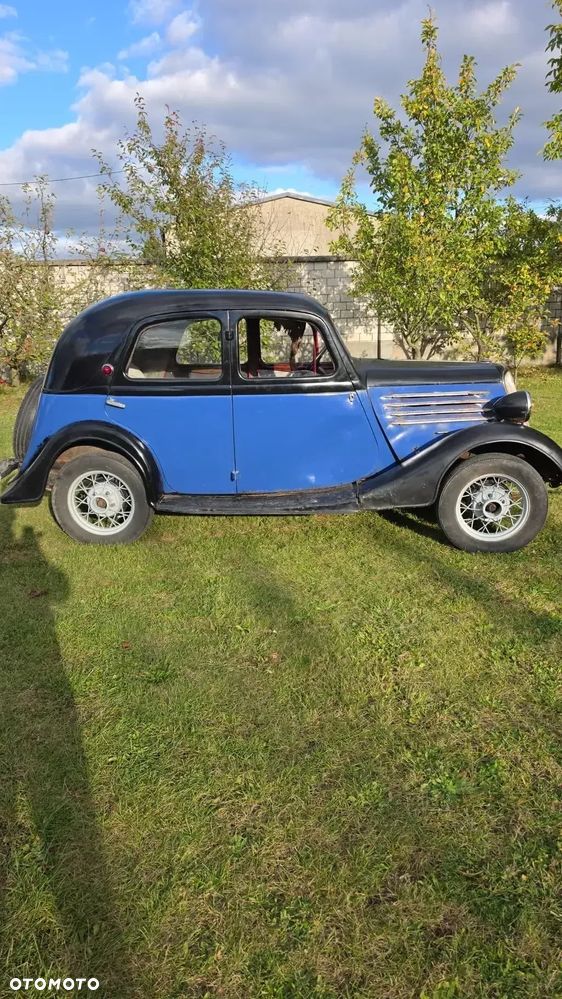Renault Inny - 1