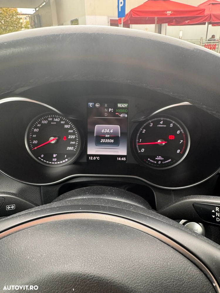 Mercedes-Benz GLC - 13