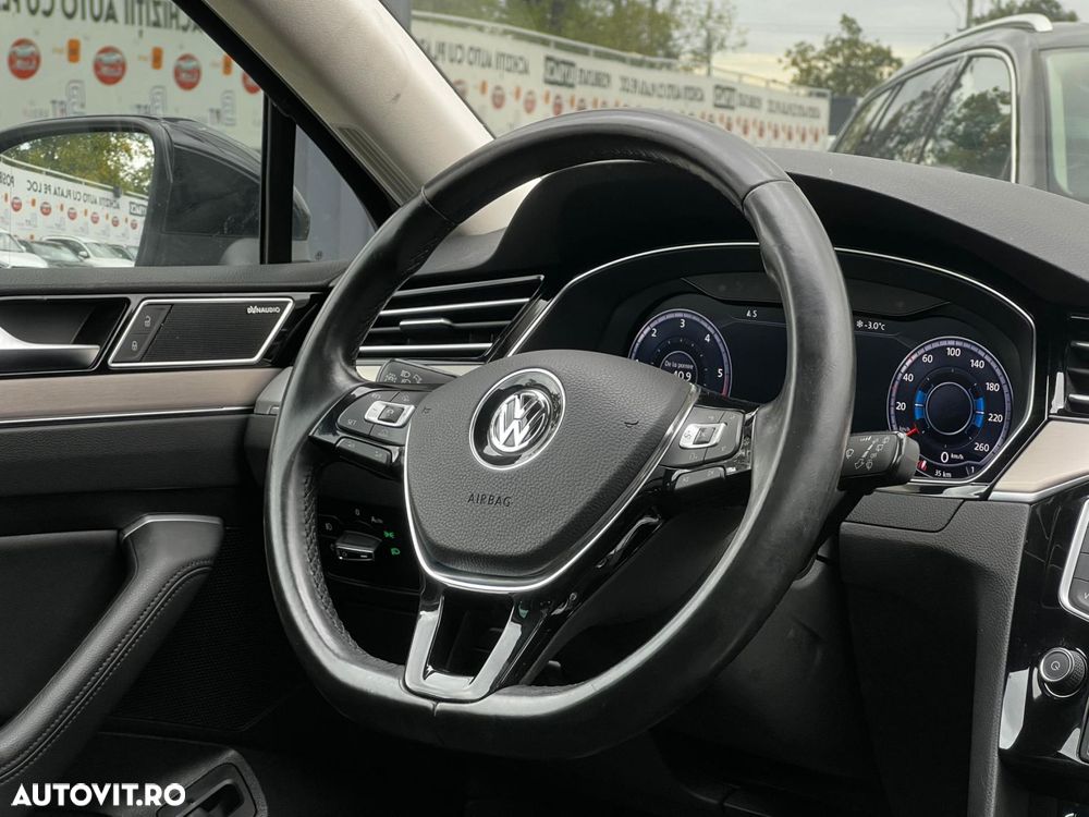 Volkswagen Passat - 10