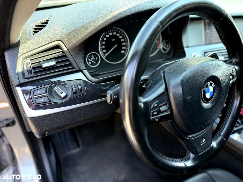 BMW Seria 5 520d Aut. - 14