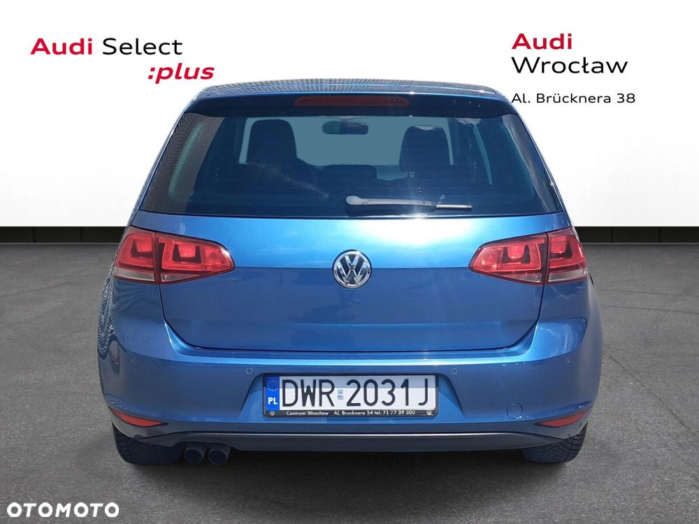 Volkswagen Golf - 10