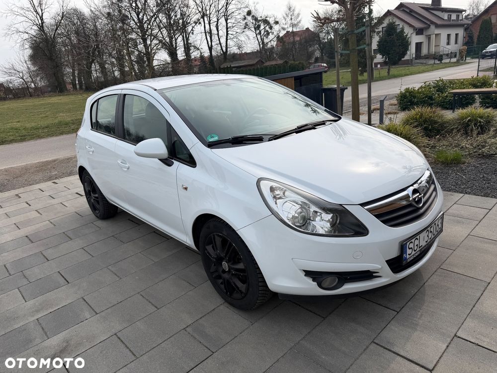 Opel Corsa 1.4 16V Cosmo - 3