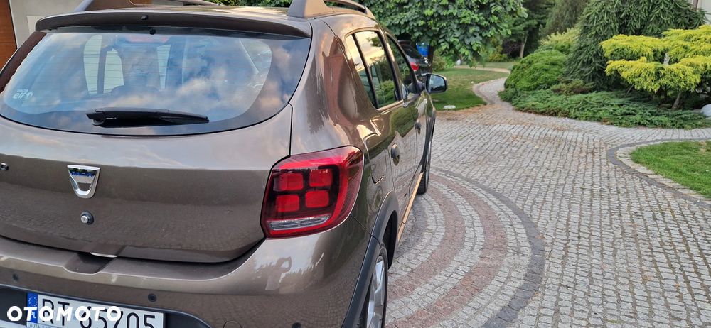 Dacia Sandero 0.9 TCe SL Celebration - 10