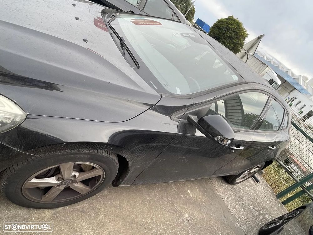 Volvo V40 2.0 D2 Momentum Geartronic - 2