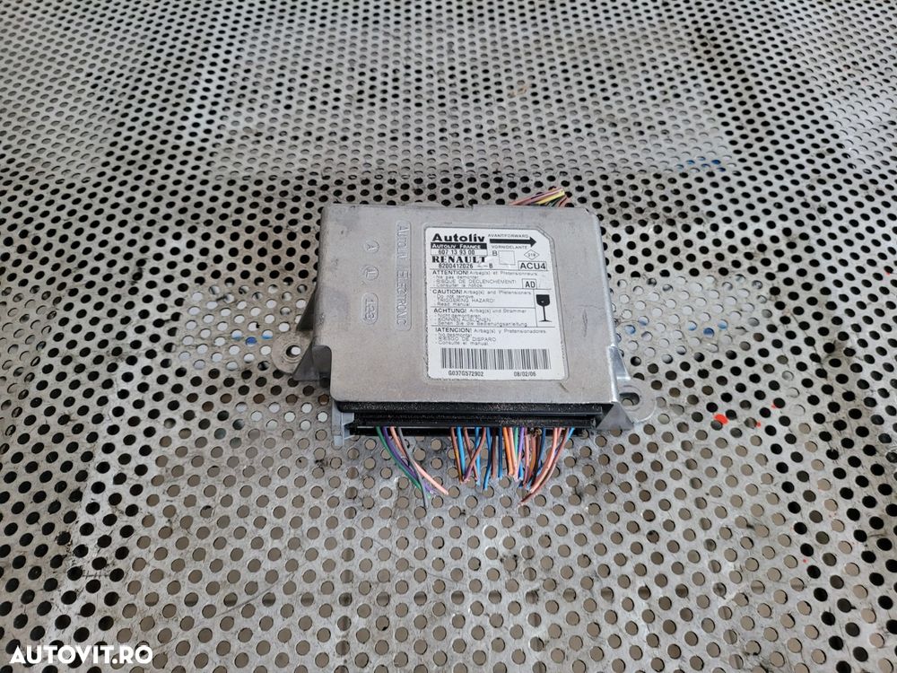 Calculator Modul Airbag Renault Megane 2 An 2004-2005-2006-2007-2008 Dezmembrez Renault Megane 2 1.5 Dci Euro 4 - 1