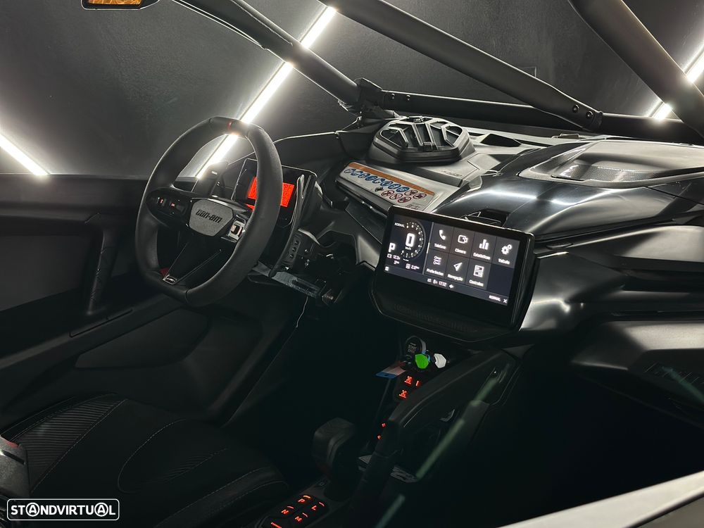 Can-Am Maverick R Can Am Maverick R XRC DCT SAS - 7