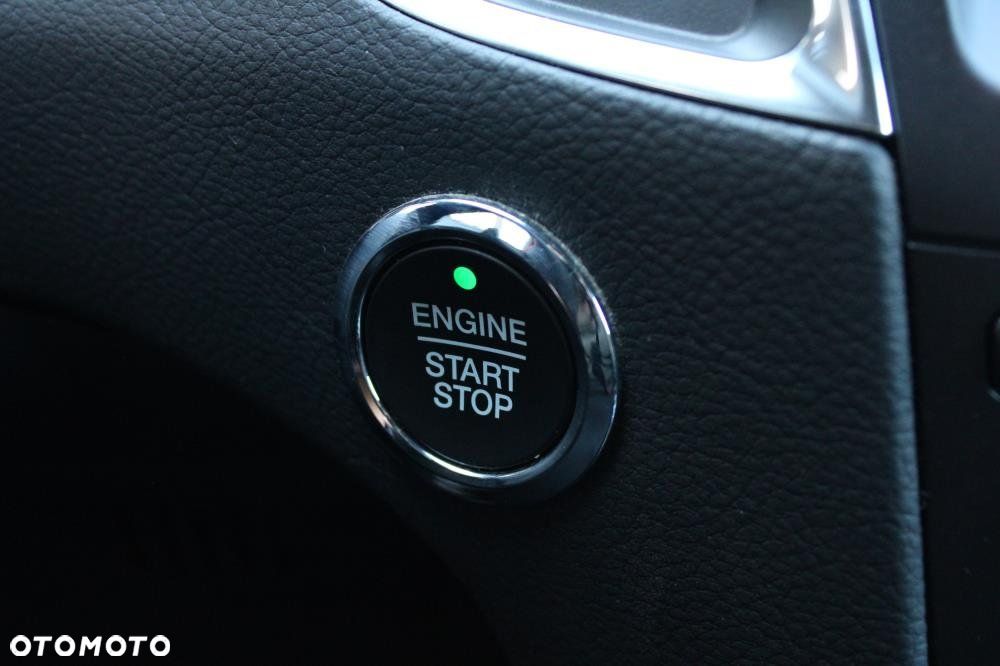 Ford S-Max - 31