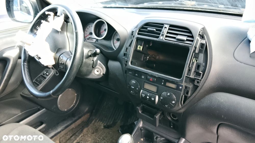 TOYOTA RAV4 2.0 D-4D - 7