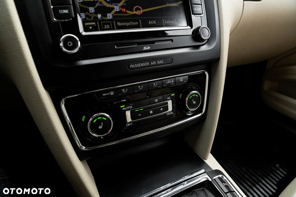 Skoda Superb 3.6 V6 4x4 DSG Elegance - 39