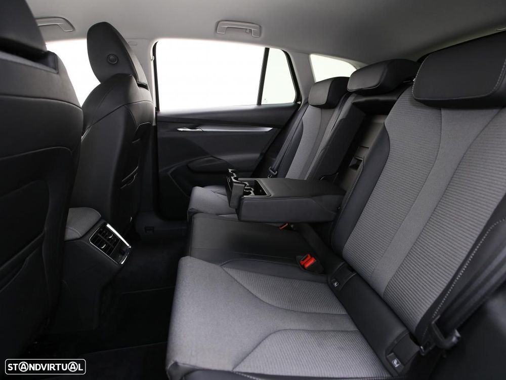 Skoda Enyaq iV 60 - 11