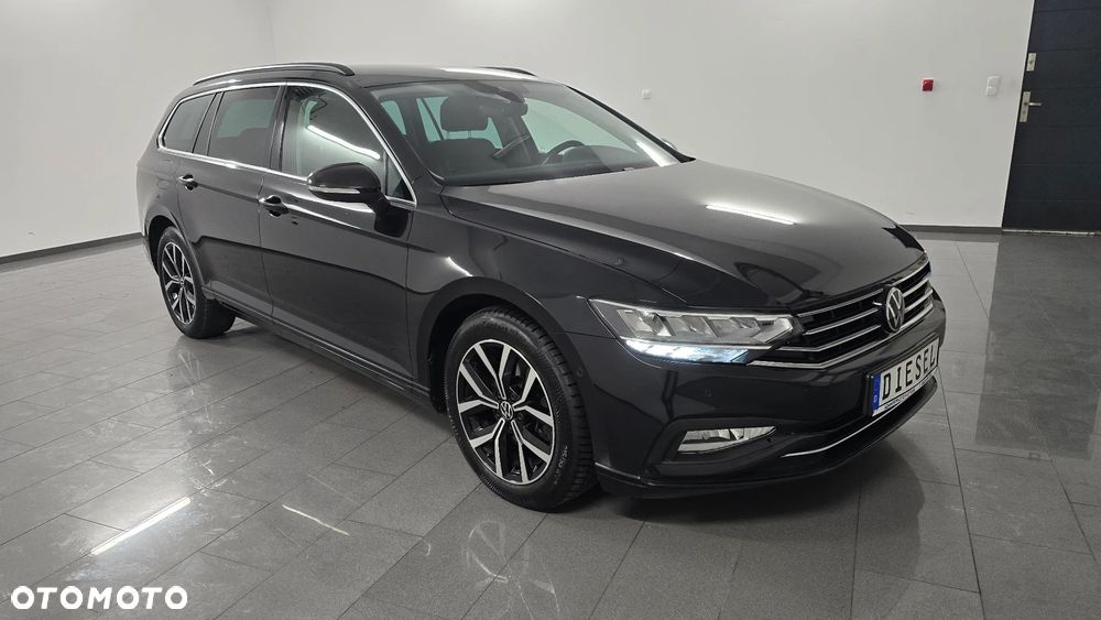 Volkswagen Passat - 2