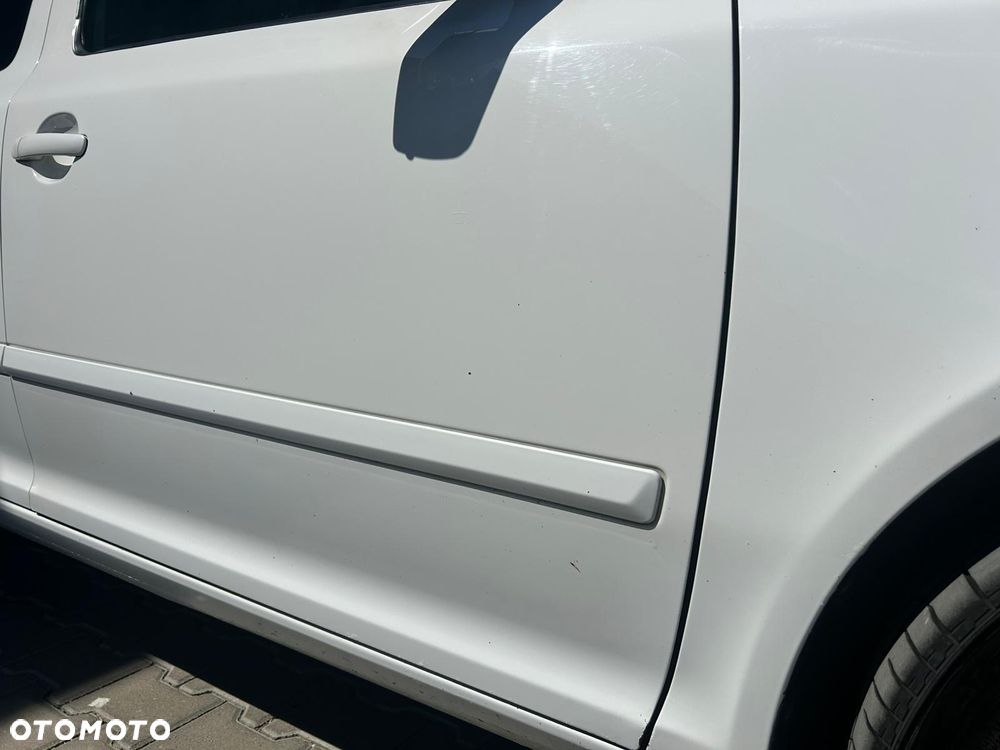 Skoda Octavia 2.0 TDI RS - 35