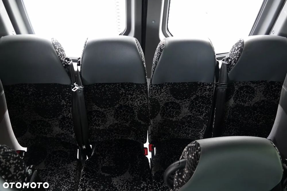 Mercedes-Benz SPRINTER 519 CDI / KLIMA / SPROWADZONY / - 33