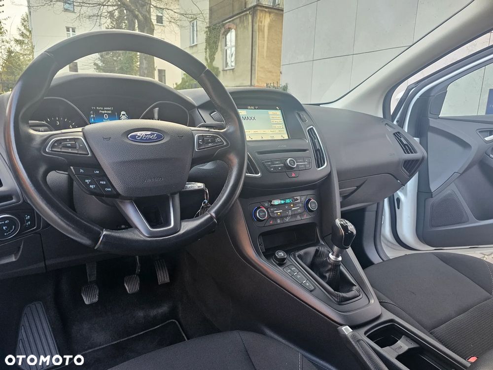 Ford Focus 1.5 TDCi DPF Start-Stopp-System Titanium - 9